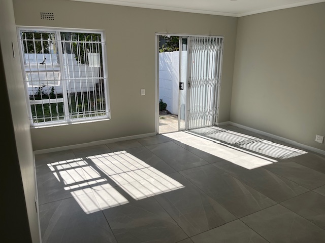 To Let 2 Bedroom Property for Rent in Plattekloof Glen Western Cape